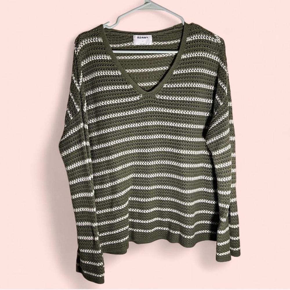 Old Navy Olive and White Knit Top